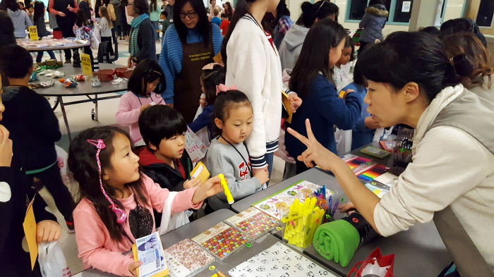2018.12.15 Market Day - News Photos (9s).png